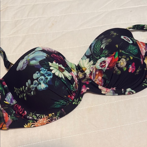 Ted Baker Black Floral bikini top - Picture 6 of 6